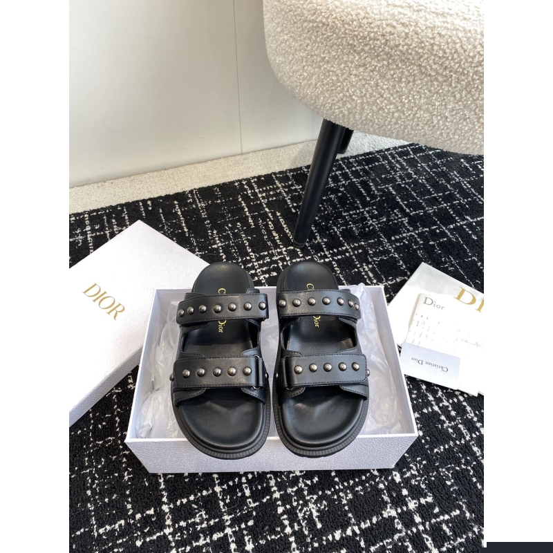 Ch*el slippers